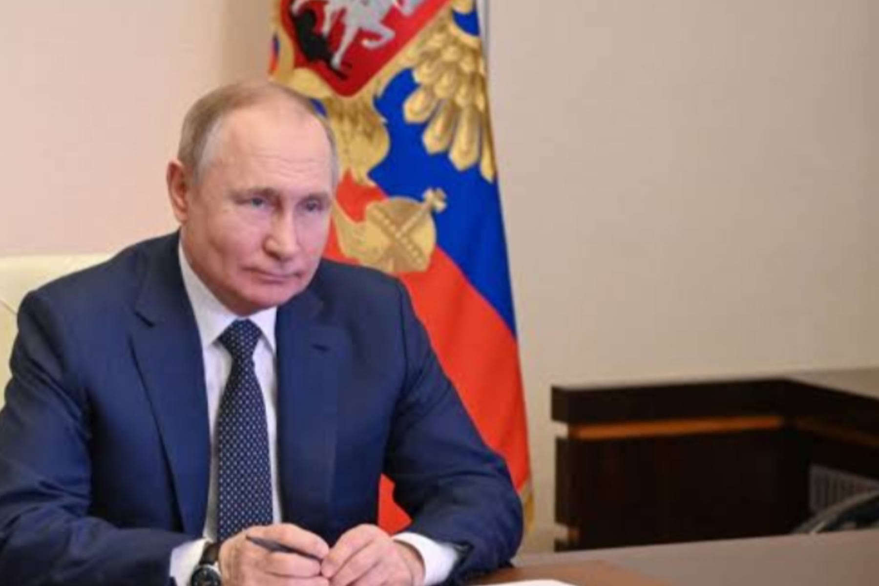Putin Dorong Modernisasi Mesin Roket untuk Dominasi Pasar Antariksa