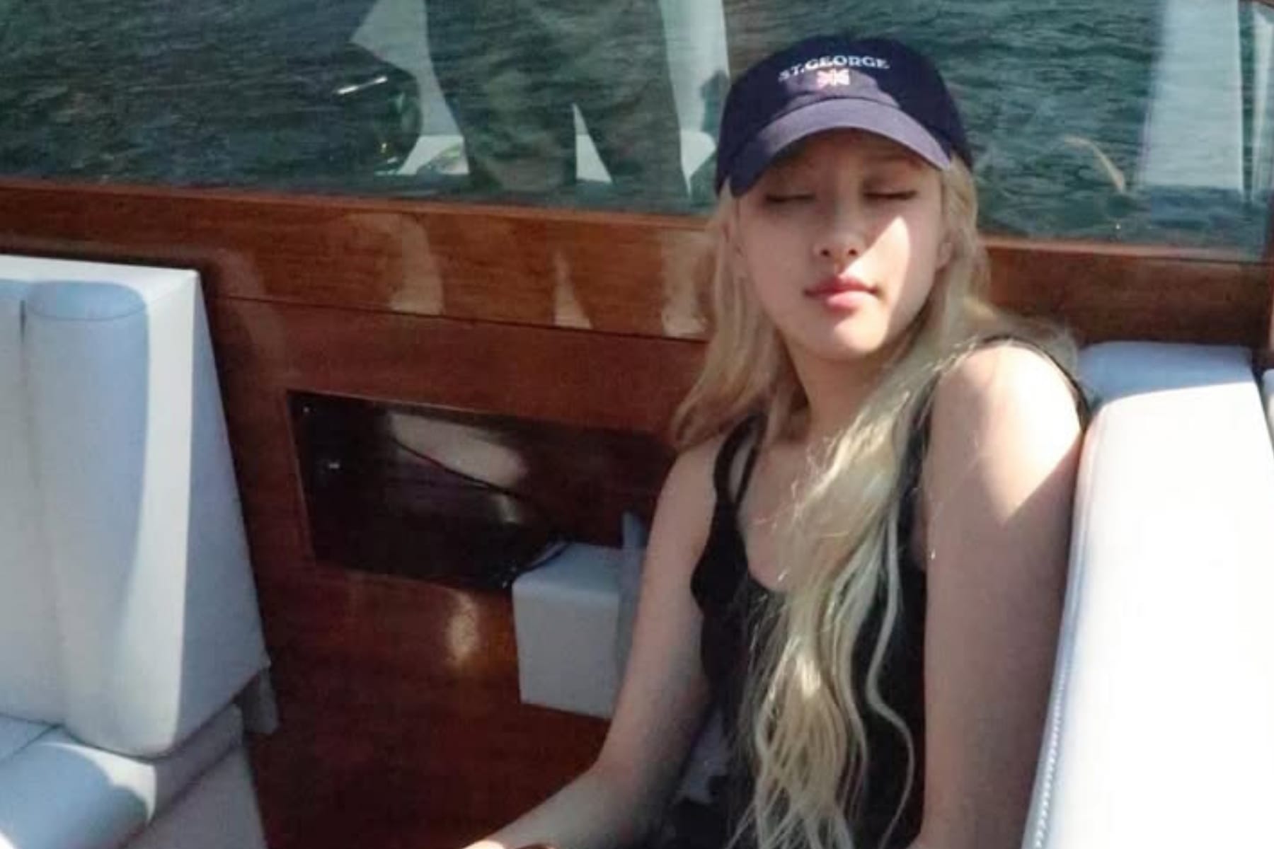 Rosé BLACKPINK Cetak Sejarah di VMA 2025 Lewat Lagu APT