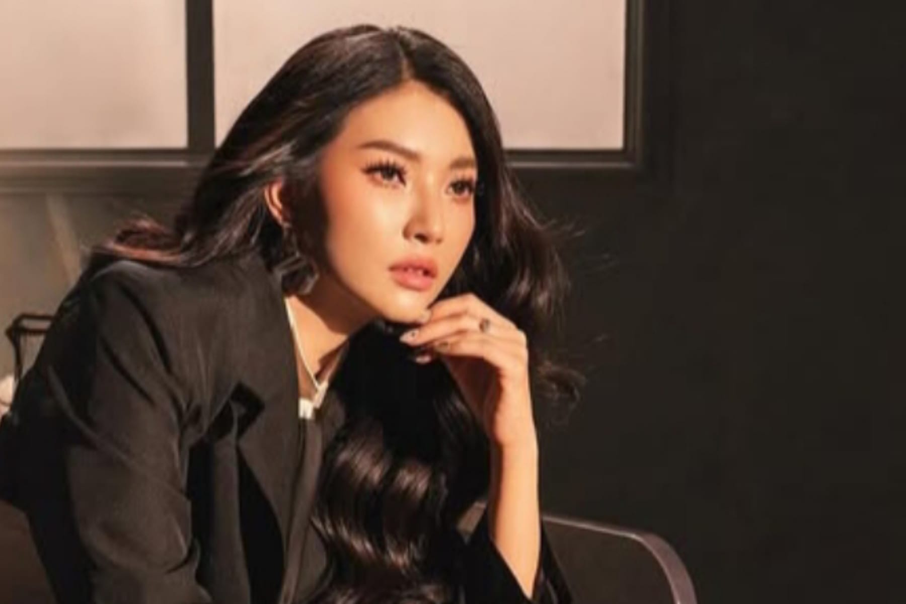 Sarwendah Tegaskan Hubungannya dengan Gio: "Demi Tuhan, Dia Teman Kerja!"