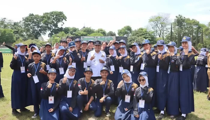 Wali Kota Cimahi Tegaskan Disiplin Kunci Jadi Pemimpin Masa Depan