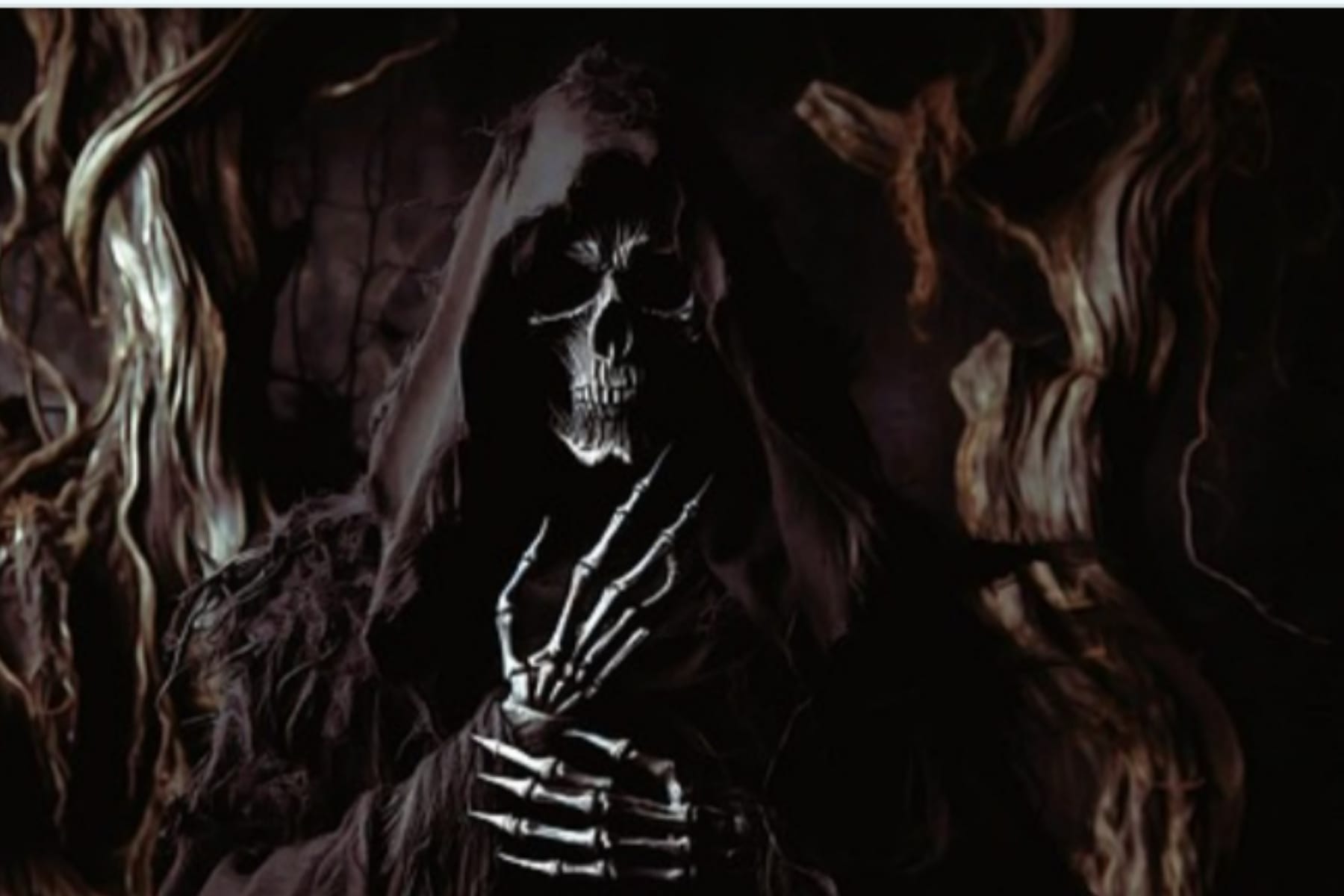 Arwah Penasaran: Mengapa Kematian Tragis Sering Dikaitkan dengan Hantu Gentayangan?