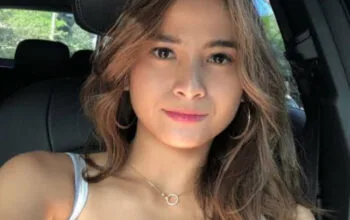 Demi Pendidikan Anak, Acha Septriasa Putuskan Tetap Tinggal di Australia Pasca Cerai 12 Demi Pendidikan Anak, Acha Septriasa Putuskan Tetap Tinggal di Australia Pasca Cerai