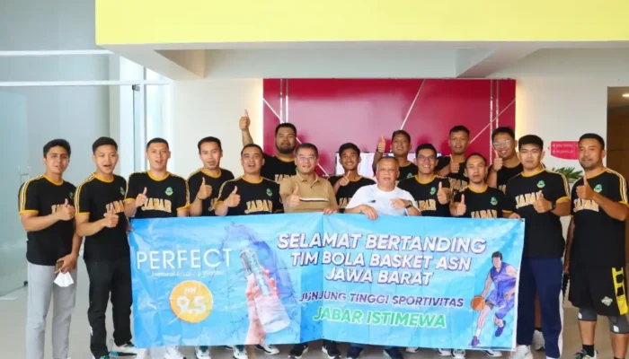 Erwan Setiawan Semangati Kontingen Jabar di PORNAS Korpri XVII