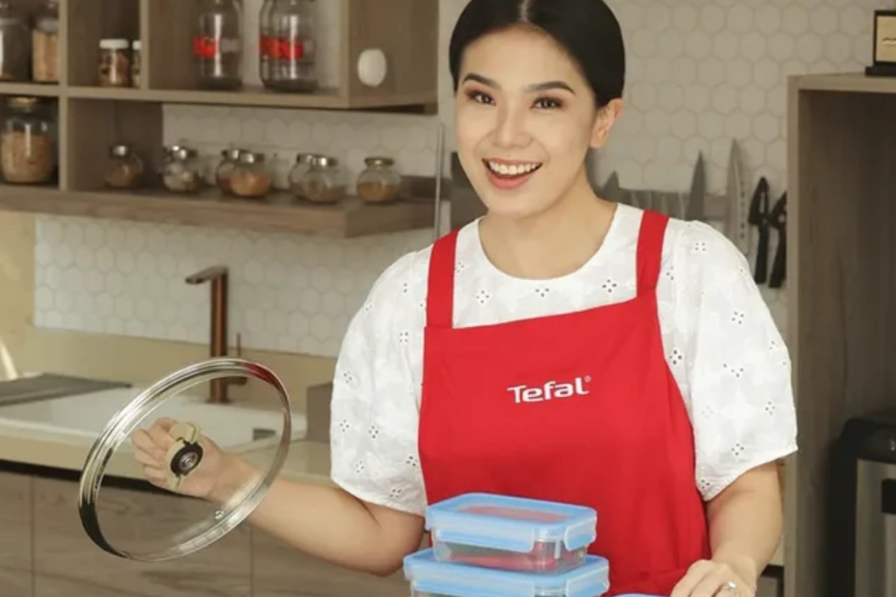 Foto Siomai Jadi Perkara, Chef Devina Hermawan Soroti Unggahan Adik Syahrini