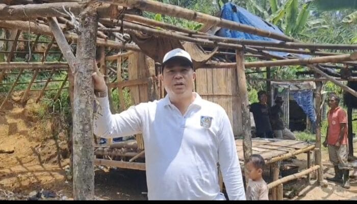 Tingkatkan Kualitas Hidup Warga, Pemdes Sukakersa Sukabumi Realisasikan Rehab 8 Unit Rutilahu