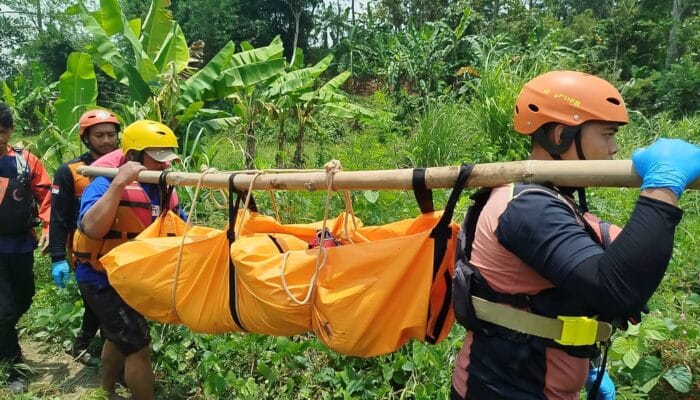 Korban Kedua Tenggelam di Sungai Cimandiri Akhirnya Ditemukan Tim SAR Gabungan Dalam Keadaan Meninggal