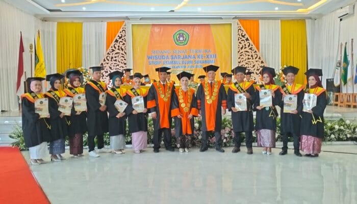 311 WisudawanJadi Sarjana, Dr. Hj Fatmawati: Bangun Jaringan Profesional & Bermanfaat Untuk Karir Masa Depan 2 IMG 20251014 WA00361