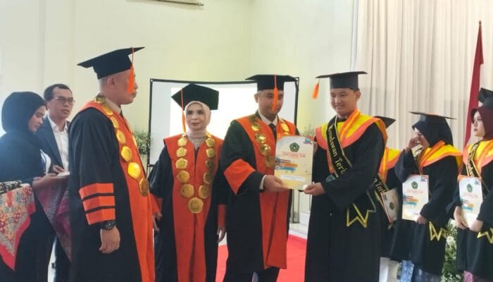 Wisuda Ratusan Mahasiswa STISIP Syamsul Ulum, Ketua STISIP: Sarjana Harus Berkontribusi Untuk Kemajuan Bangsa dan Negara 2 IMG 20251014 WA0037