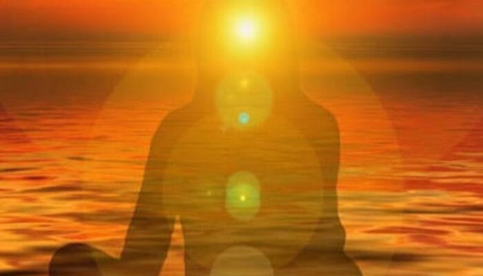 Jendela Menuju Jiwa: Pentingnya Menyelami Diri Sendiri Secara Mendalam