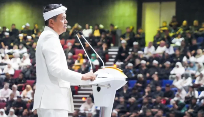 KDM Launching Gerakan Rereongan Poe Ibu