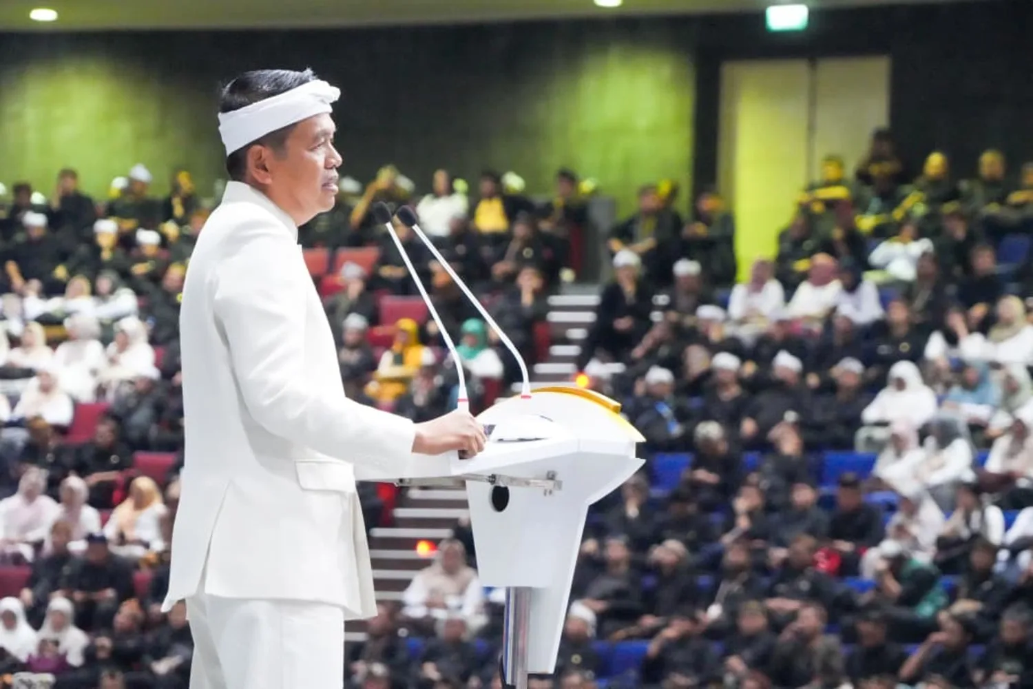 KDM Launching Gerakan Rereongan Poe Ibu