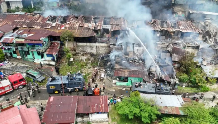 Kebakaran Hebat di Kodam Lama Jayapura, 20 Rumah Ludes