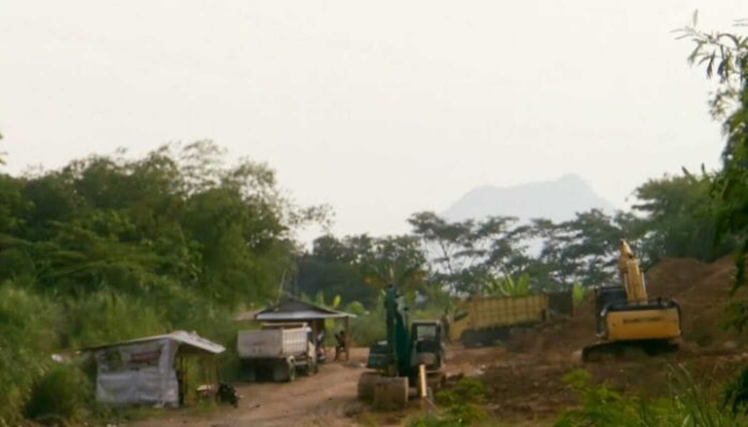 Kepala Desa Sukajaya "Mengangkangi" Kebijakan Gubernur Jabar KDM Yang Tak Mentolerir Galian Ilegal