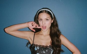 Lebih dari Sekadar Selingkuh, Makna Mendalam Lagu 'Traitor' Olivia Rodrigo