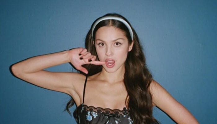 Lebih dari Sekadar Selingkuh, Makna Mendalam Lagu ‘Traitor’ Olivia Rodrigo