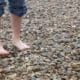 Manfaat Mengejutkan Berjalan Tanpa Alas Kaki untuk Kesehatan