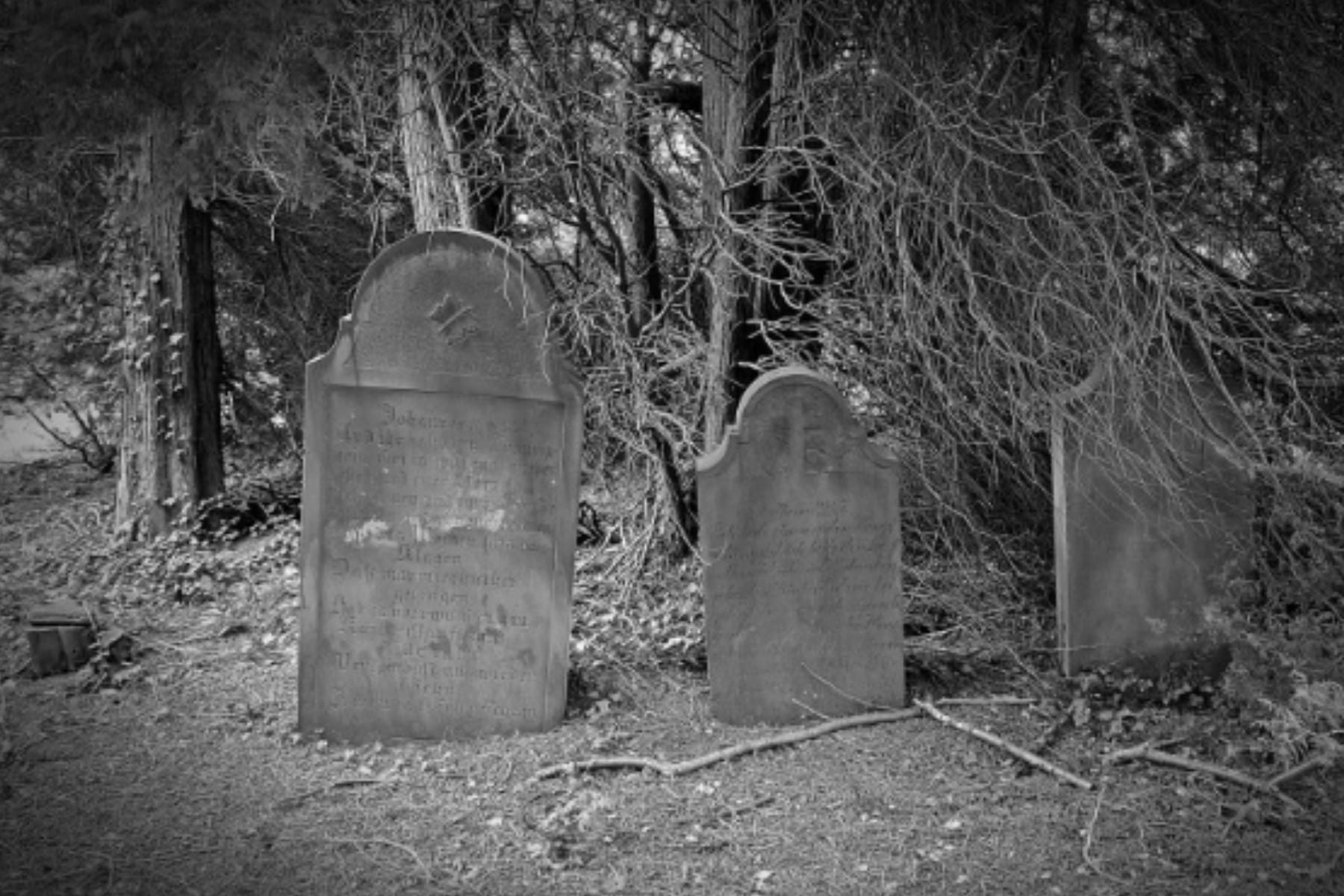 Misteri Lampor Keranda Terbang: Mitos atau Fakta yang Tersembunyi?