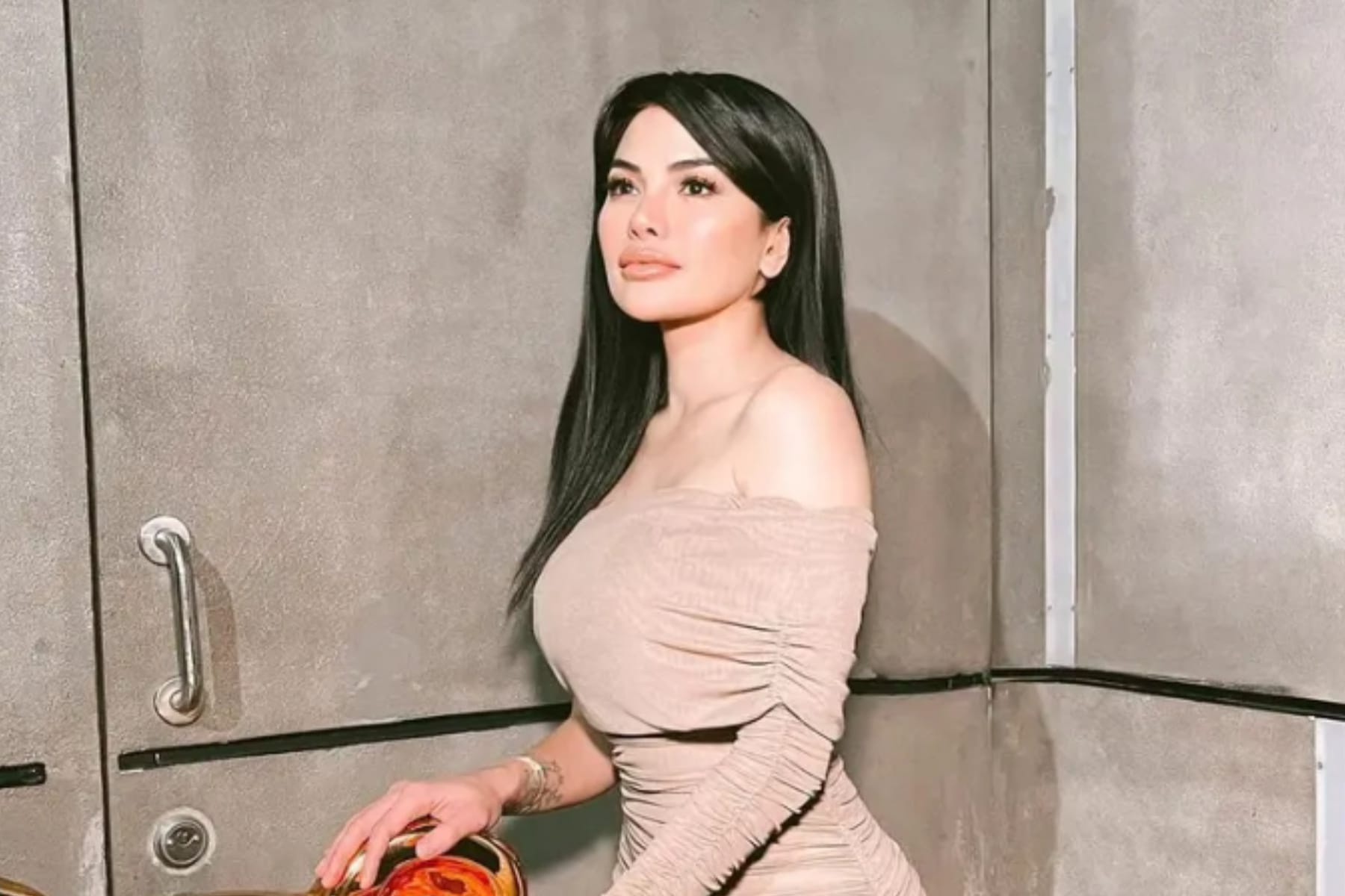 Nikita Mirzani Tolak Semua Dakwaan, Minta Dibebaskan dari Kasus Reza Gladys