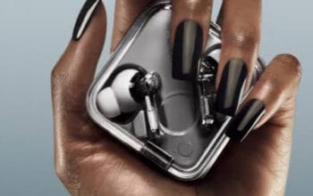 Nothing Ear (3) Dirilis: Desain Premium dan Mikrofon Khusus di Casing 3 Nothing Ear (3) Dirilis: Desain Premium dan Mikrofon Khusus di Casing