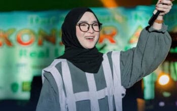 Ririe Fairus Beri Jawaban Tegas Soal Kabar Kehamilan Nissa Sabyan 3 Ririe Fairus Beri Jawaban Tegas Soal Kabar Kehamilan Nissa Sabyan