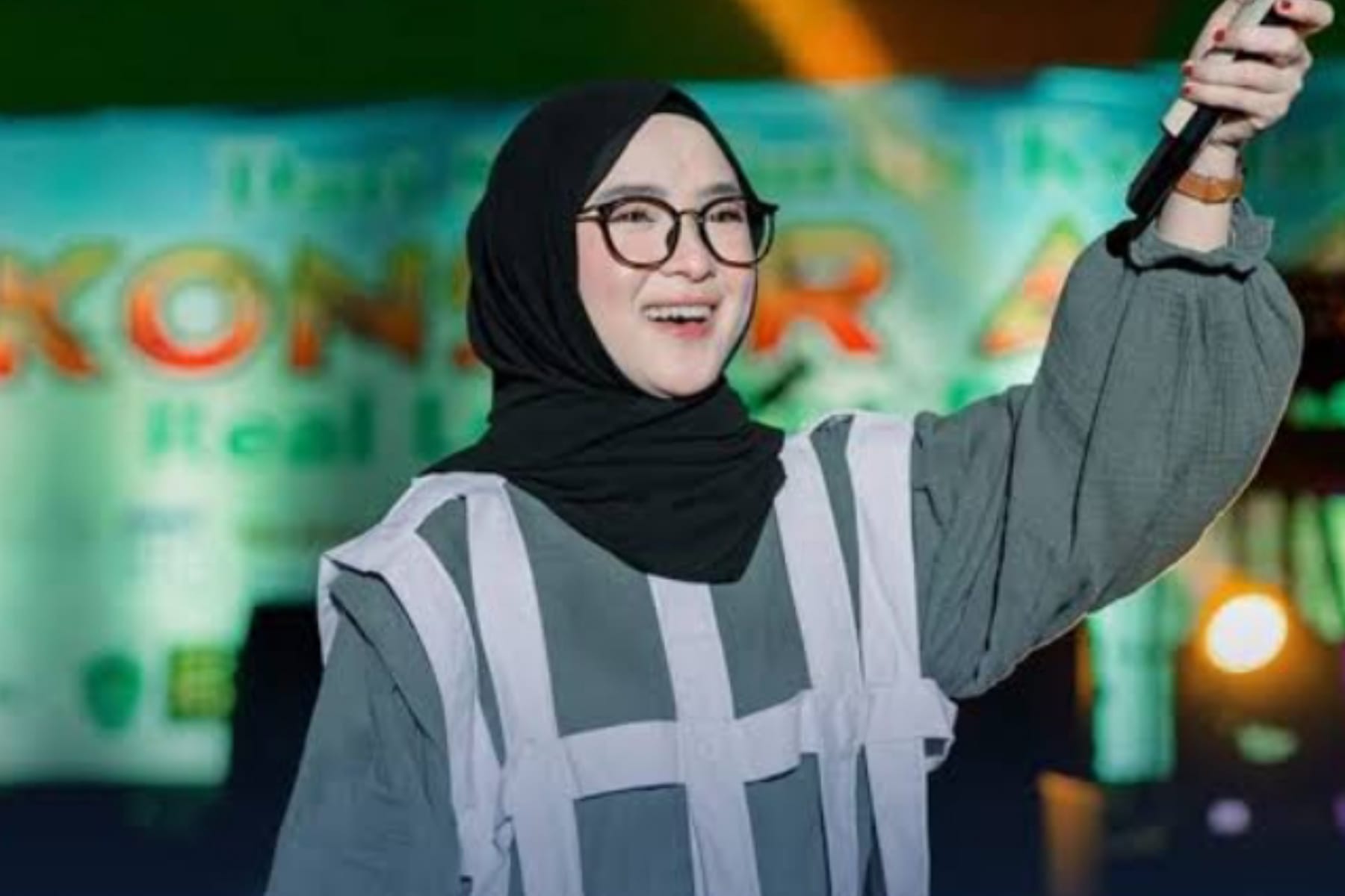 Ririe Fairus Beri Jawaban Tegas Soal Kabar Kehamilan Nissa Sabyan 1 Ririe Fairus Beri Jawaban Tegas Soal Kabar Kehamilan Nissa Sabyan