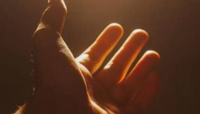 Seni Ikhlas: Makna Sejati Berbuat Baik Tanpa Mengharap Balasan