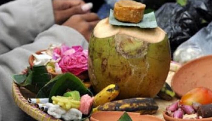 Sesajen untuk Lelembut: Antara Tradisi dan Hukum Agama, Ini Penjelasannya!