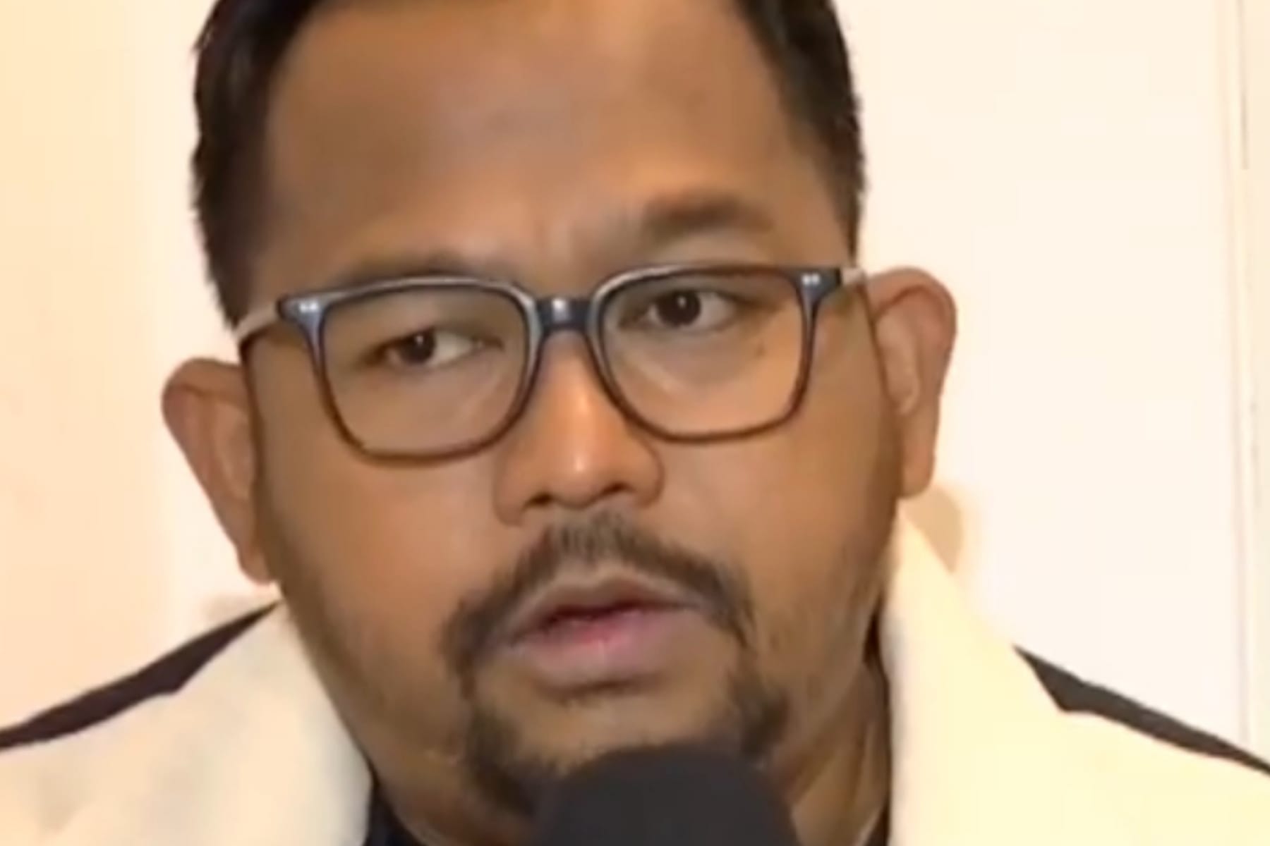Sikap Legawa Bedu: Serahkan Rumah dan Mobil ke Istri Pasca Cerai