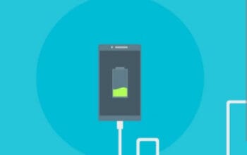 Stop Kebiasaan Ini! Bahaya Mengecas HP Hingga 100% Penuh 3 Stop Kebiasaan Ini! Bahaya Mengecas HP Hingga 100% Penuh