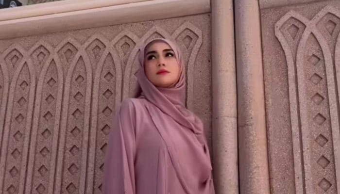 Terungkap! Perjalanan Batin Celine Evangelista Hingga Mantap Memeluk Islam