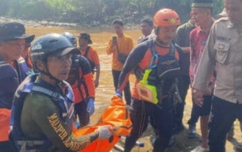 Tim SAR Gabungan Baru Temukan 1 Jenazah Tenggelam di Sungai Cimandiri Sukabumi