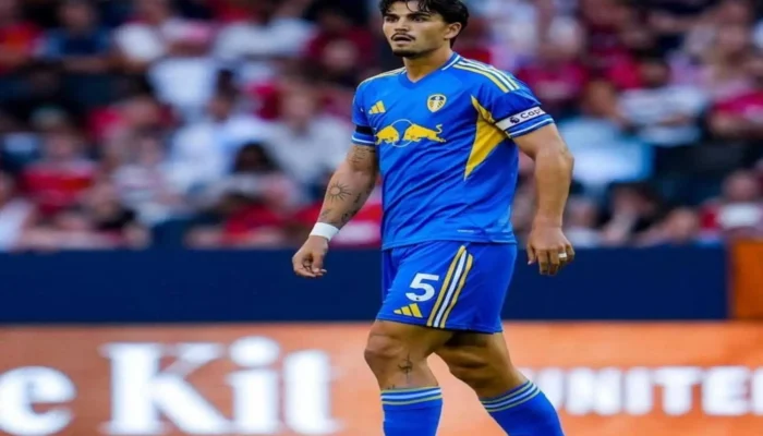Tottenham Incar Pascal Struijk, Leeds United Siaga!