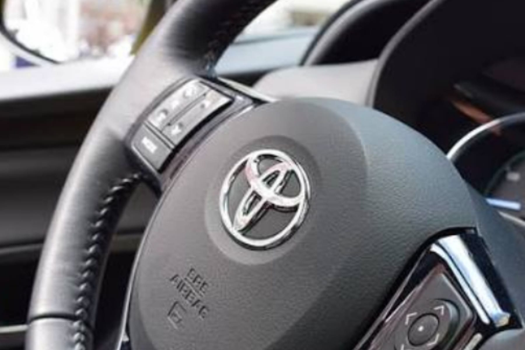 Toyota Dilaporkan Akan Impor Mobil Buatan AS ke Jepang Jelang Kunjungan Trump 1 Toyota Dilaporkan Akan Impor Mobil Buatan AS ke Jepang Jelang Kunjungan Trump