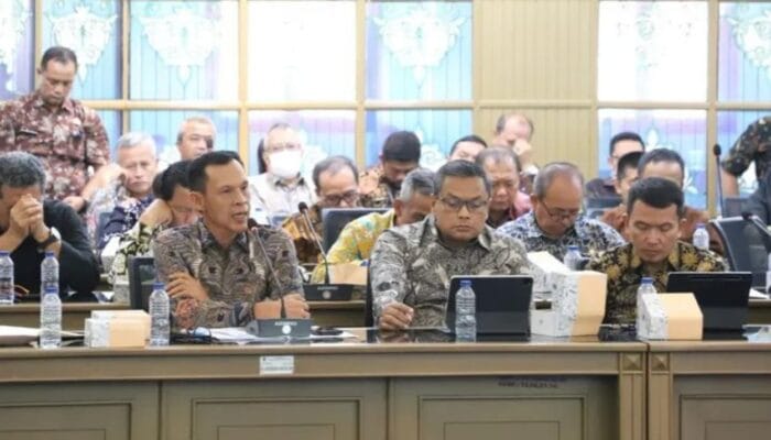 Wakil Bupati Bogor Menghadiri Sinergitas Penataan Tambang MBLB Bersama KPK 