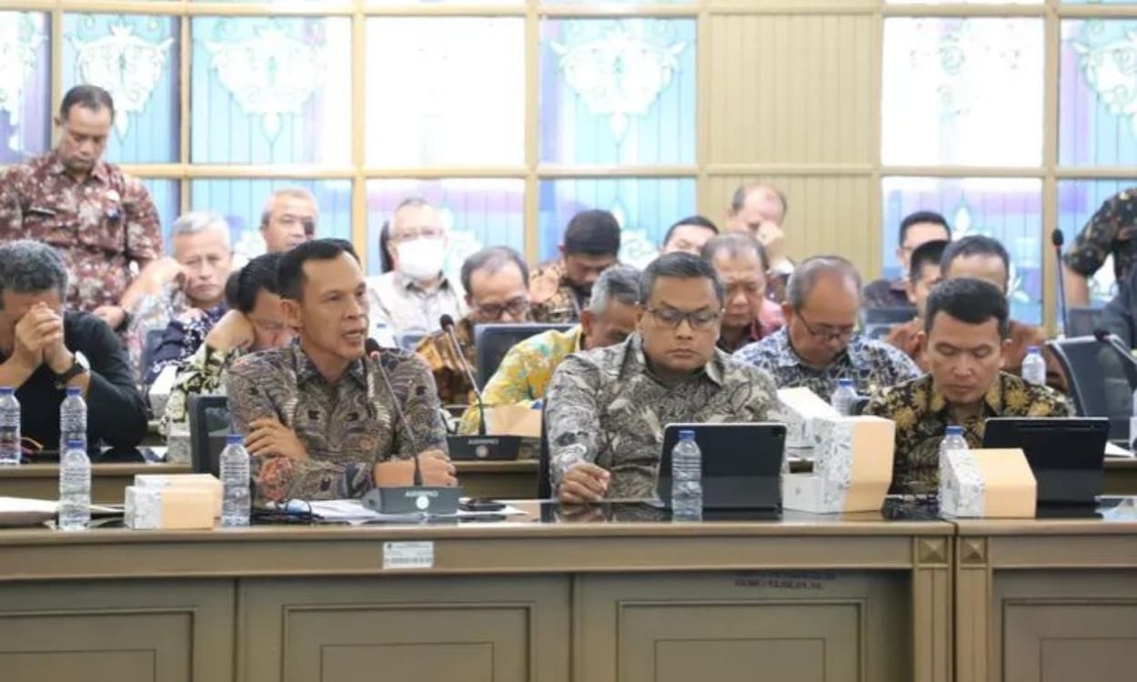 Wakil Bupati Bogor Menghadiri Sinergitas Penataan Tambang MBLB Bersama KPK 