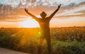 Bukan Sekadar Nasihat Kuno: Makna Sebenarnya "Jangan Mengejar Wanita" 6 Bukan Sekadar Nasihat Kuno: Makna Sebenarnya "Jangan Mengejar Wanita"