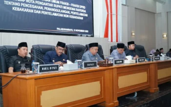 DPRD Kabupaten Sukabumi Bahas Raperda Kebakaran, Ini Catatan Fraksi-Fraksi! 10 DPRD Kabupaten Sukabumi Bahas Raperda Kebakaran, Ini Catatan Fraksi-Fraksi!