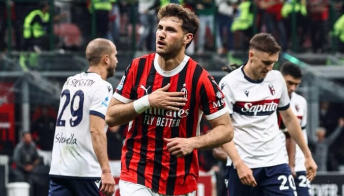 Dilema Penyerang AC Milan: Santiago Gimenez Diincar Klub Inggris