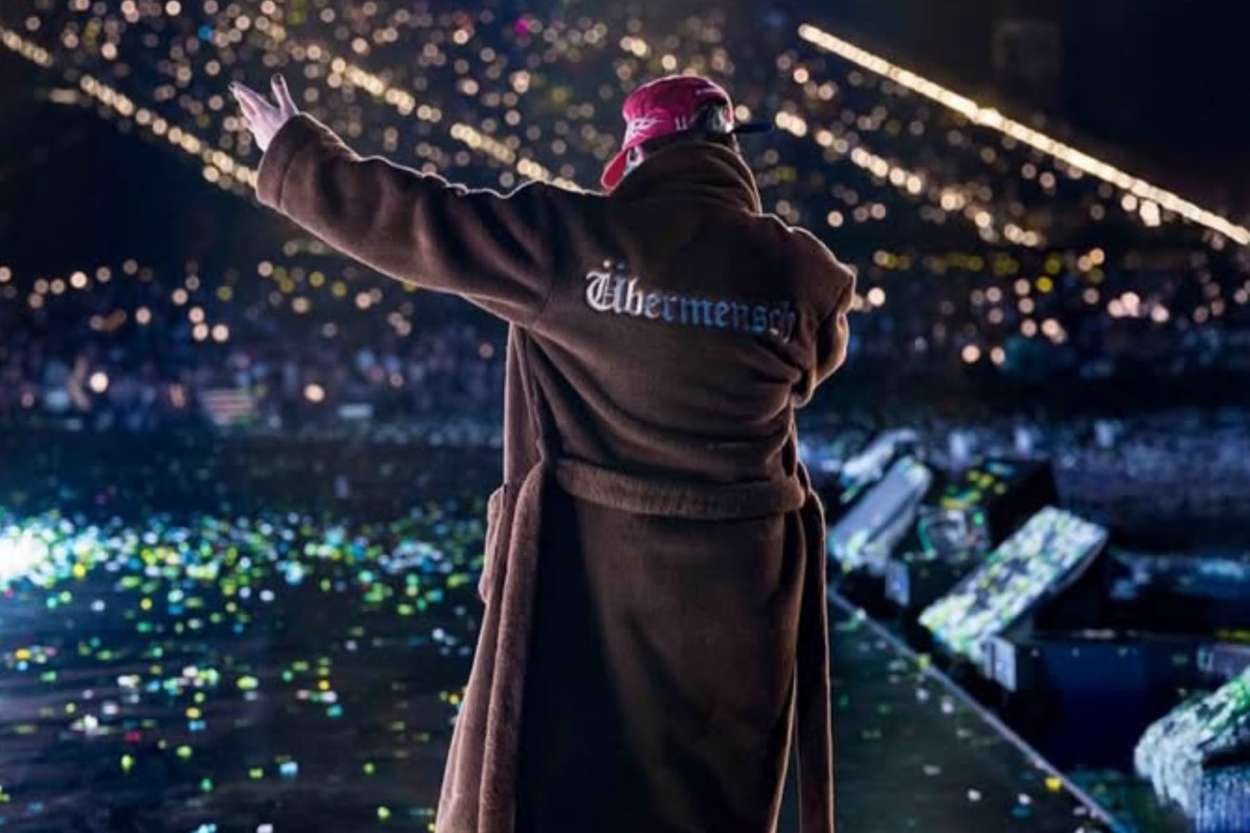 G-Dragon Donasikan Rp25 Miliar untuk Korban Kebakaran Apartemen Wong Fuk Court