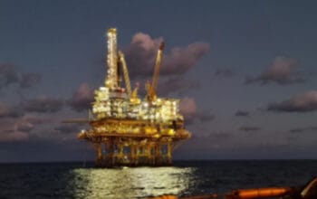 Harga Minyak Tertekan Sinyal Damai Rusia-Ukraina dan Kekuatan Dolar