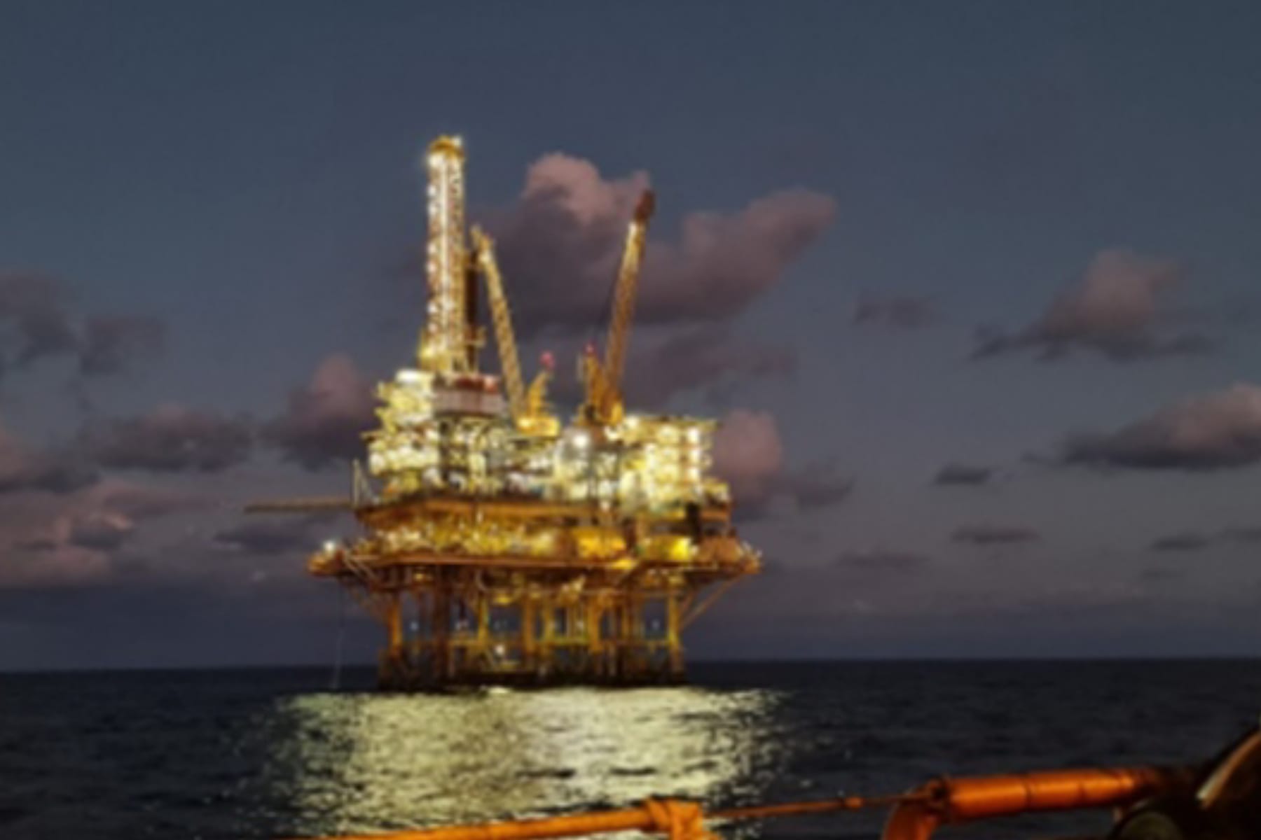 Harga Minyak Tertekan Sinyal Damai Rusia-Ukraina dan Kekuatan Dolar