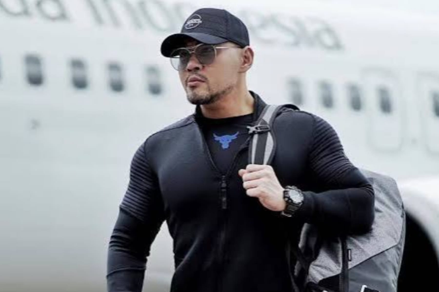 Heboh Jodoh Baru? Riyuka Bunga 'Dapat Giveaway' dari Sabrina Chairunnisa untuk Dekat dengan Deddy Corbuzier 1 Heboh Jodoh Baru? Riyuka Bunga 'Dapat Giveaway' dari Sabrina Chairunnisa untuk Dekat dengan Deddy Corbuzier