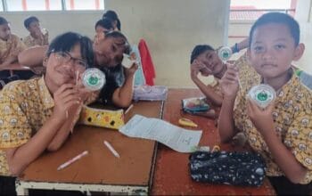 2 Produk UMKM Susu Pasteurisasi & Flos Burger Jadi Menu Favorit SPPG Project Local Sukabumi 8 IMG 20251110 WA0032