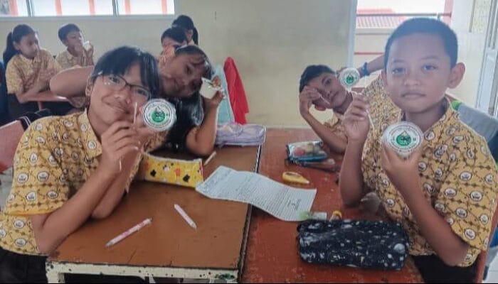 2 Produk UMKM Susu Pasteurisasi & Flos Burger Jadi Menu Favorit SPPG Project Local Sukabumi