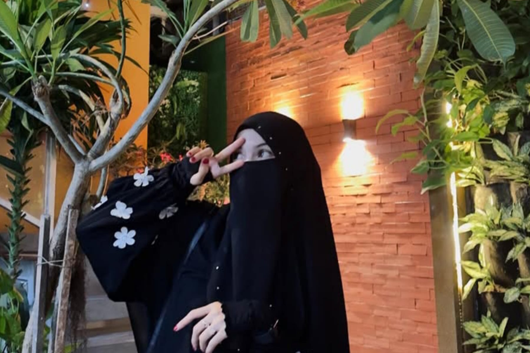 Isu Perselingkuhan Viral: Mawa Laporkan Suami dan Artis IR