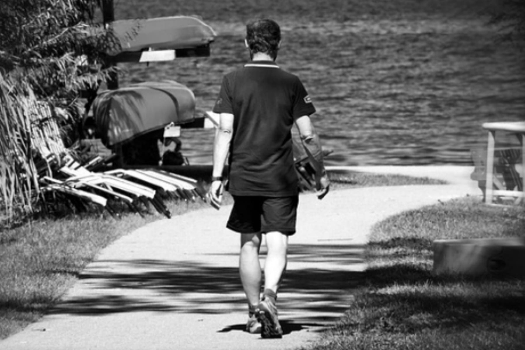 Keberanian untuk Pergi: Mengakhiri Hubungan Bukan Tanda Kelemahan