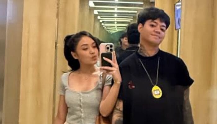 Kejutan Romantis: Reza Arap Beri Cincin, Benarkah Lamar Lula Lahfah?