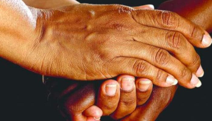 Kekuatan Memberikan Maaf: Transformasi Diri dan Hubungan