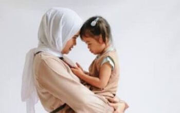 Kekuatan Tak Tergoyahkan Doa Seorang Ibu bagi Anak-anaknya