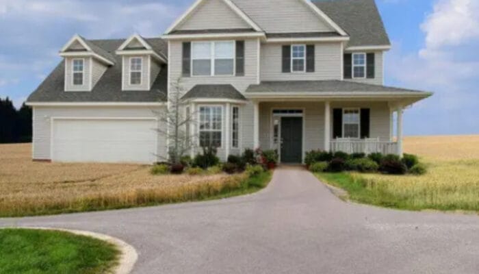 Menguak Tabir Mitos: Rasionalitas di Balik Rumah Tusuk Sate